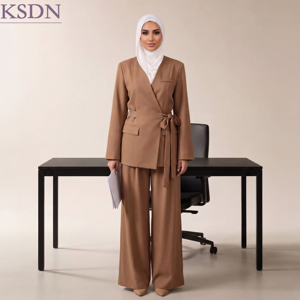 Womens Blazer - Elegancki damski garnitur do biura z