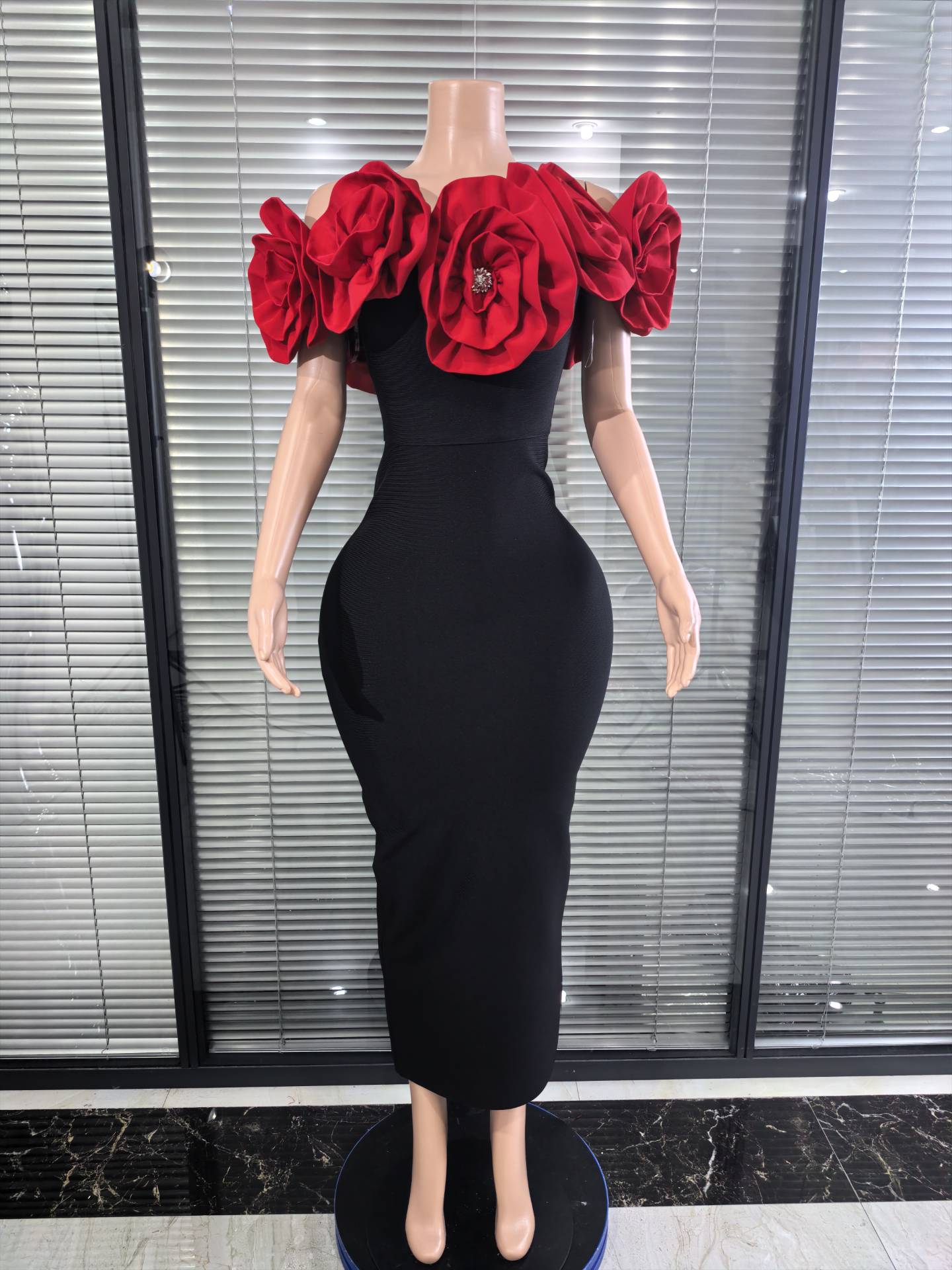 Czerwono-biała seksowna sukien – Women'S Red Formal Wear recenzja i cena