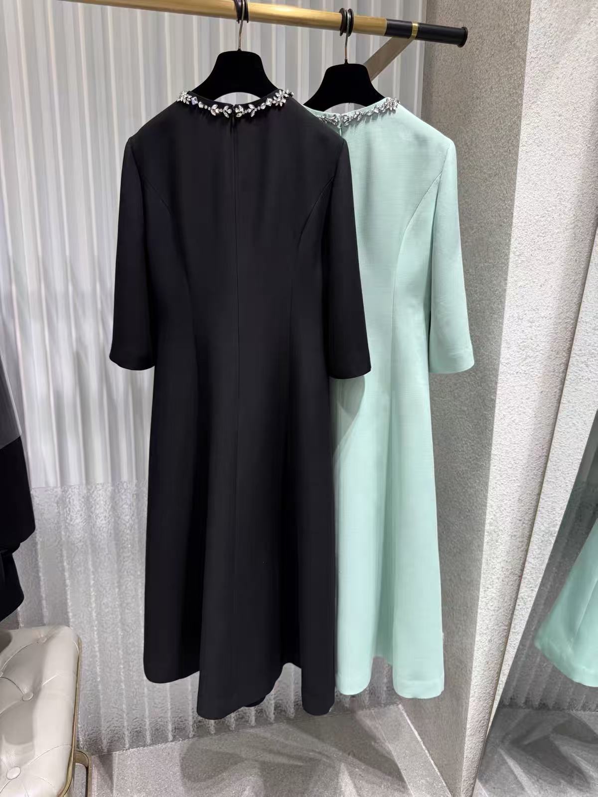 Elegancka, midi sukienka damsk – Midi Dress recenzja i cena